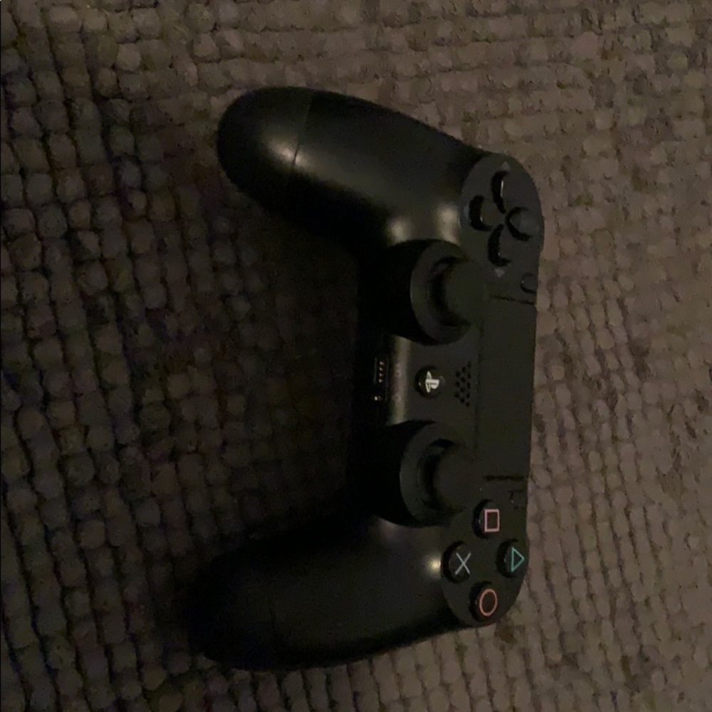 Ps4 controller only need 1